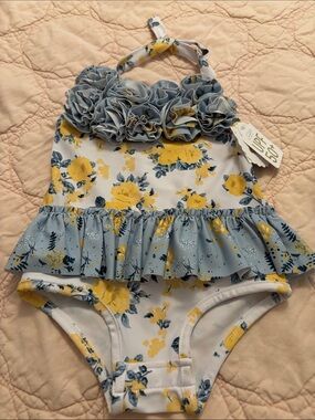 Mud Pie NEW Baby Floral swimsuit
9-12 months